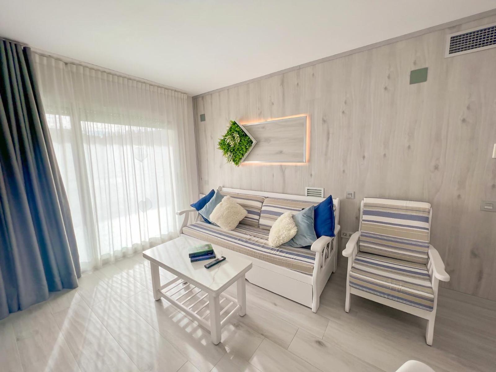 Mediterranea Loft New La Pineda Buitenkant foto